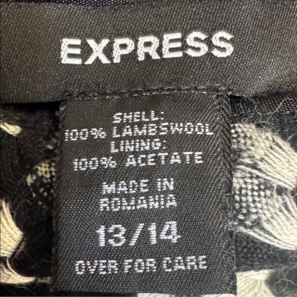 Express Lambswool A-Line Skirt Black White Plaid Button Detail Size 13/14 - Picture 6 of 6